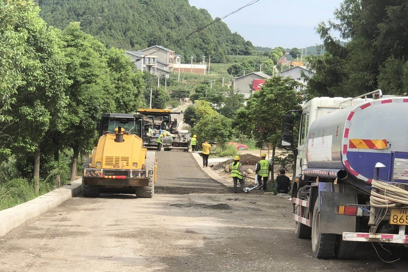 路橋集團(tuán)搶晴天、戰(zhàn)雨天、斗夜間  全力以赴推進(jìn)國(guó)道347項(xiàng)目建設(shè)